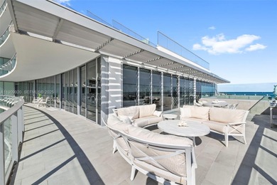 Perfectly positioned on the 6th floor of the North Tower, this