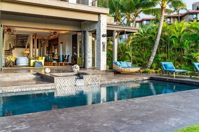Sunlight and ocean breezes flow through 21 feet of bi-folding - photo 6