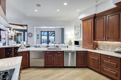 Spectacular residence located in Marco Island's most prestigious - photo 19