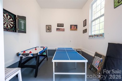 3 bedroom, 3 full bath home is a great investment opportunity - photo 31