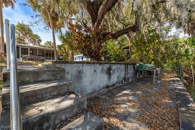 Welcome to this beautifully maintained waterfront retreat in - photo 32