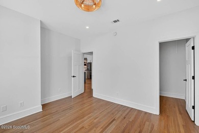 $10,000 Seller to contribute towards furniture or closing cost! - photo 32