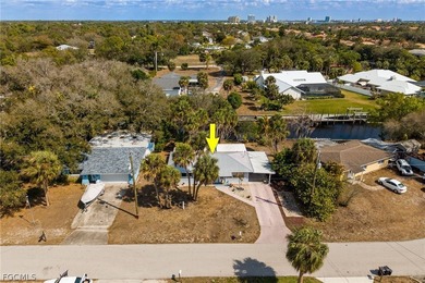 Welcome to this beautifully maintained waterfront retreat in - photo 34
