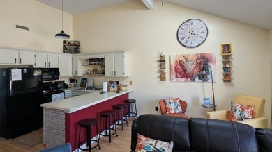 PRICE IMPROVEMENT!!! Welcome to Fairwood Lakes! This spacious - photo 8