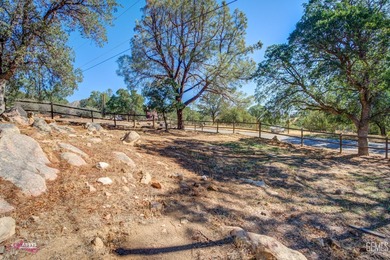 Hidden gem in Wofford Heights offering crisp, fresh air and - photo 46