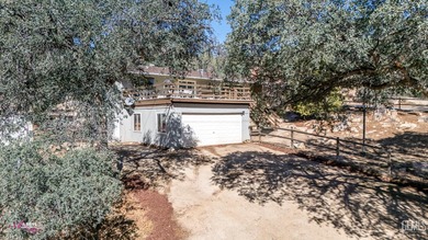 Hidden gem in Wofford Heights offering crisp, fresh air and - photo 48