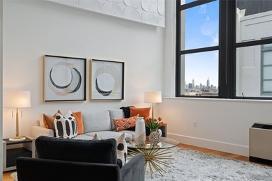 This 1,400 sq.ft. 2 bedroom, 2 bathroom duplex penthouse at - photo 4