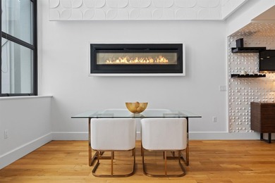 This 1,400 sq.ft. 2 bedroom, 2 bathroom duplex penthouse at - photo 9