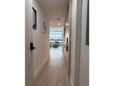 225 N Miami Ave 910 - photo 2