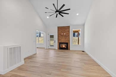 Remarkable new construction in premier lakefront community - photo 4