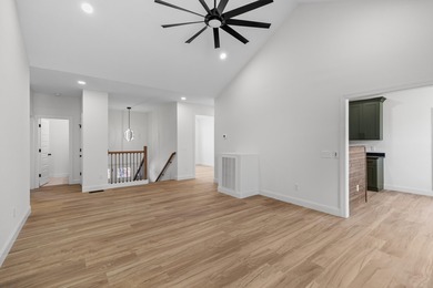 Remarkable new construction in premier lakefront community - photo 6