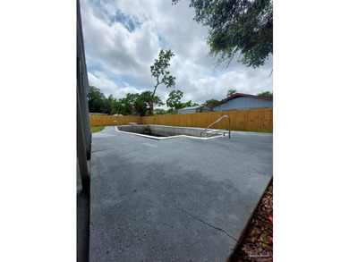 Property is as is. seller will not do any repairs. beautiful - photo 8