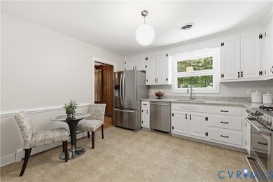 Gorgeous one owner well maintained custom built home in Bexley! - photo 10