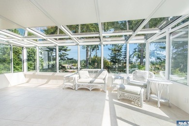 Welcome to this beautifully updated condo on desirable Hilltop - photo 12