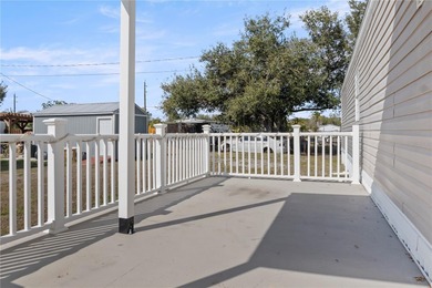Welcome to easy Florida living in the Pine Acres community of - photo 15