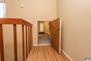 Welcome to this beautifully updated condo on desirable Hilltop - photo 24