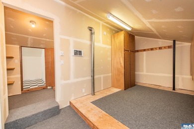 Welcome to this beautifully updated condo on desirable Hilltop - photo 25