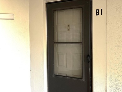 Lake Tarpon Condo Sale Pending in Palm Harbor Florida
