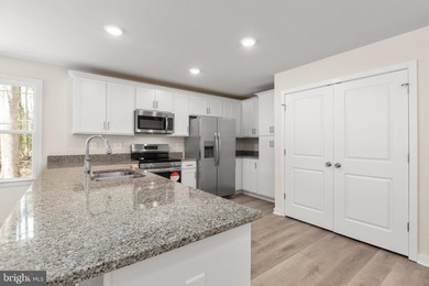 Welcome to your brand new Hamlet Home in the lovely golf cart - photo 3