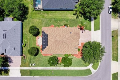 Amazing 4/3 corner home with paid-in-full SOLAR. 3-CAR garage - photo 10