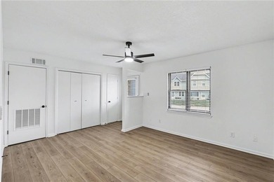 This beautifully updated 1.5-story interior-unit townhome blends - photo 4