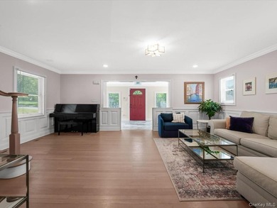 GREAT NECK VILLAGE PRIME LOCATION! Renovated And Move-In Ready - photo 6
