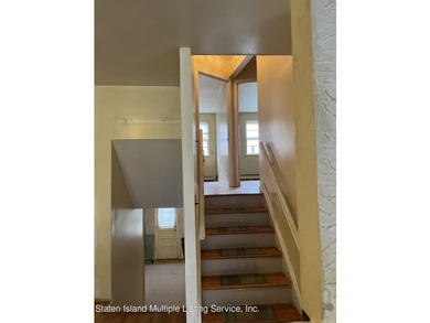 7 TOTAL BEDROOMS IN THIS TWO FAMILY HOME. Outstanding investment - photo 12