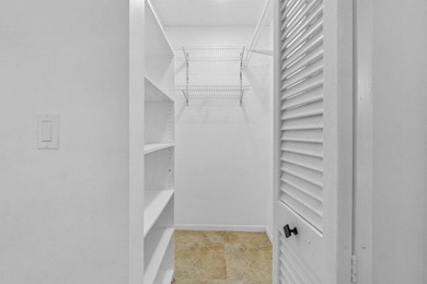 A perfect blend of comfort & style beautifully maintained - photo 15