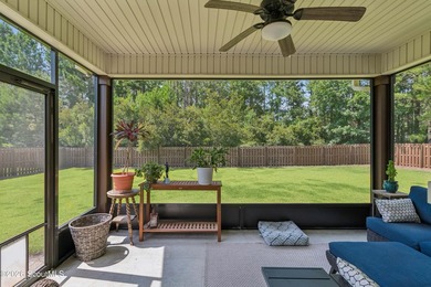 Room to Live, Work & Entertain! This beautifully designed - photo 19