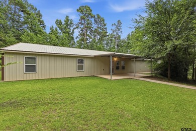 Discover the perfect blend of country charm and modern comfort - photo 2