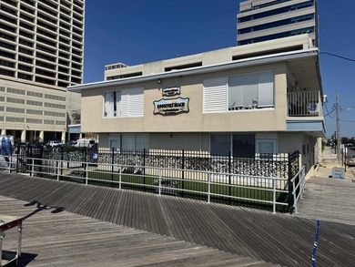 Location Location Location!!! Ocean front second floor corner - photo 2