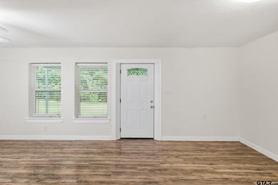 Discover the perfect blend of country charm and modern comfort - photo 3