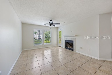 This 3BR/2BA villa at The Estate at Westbury offers a bright - photo 3