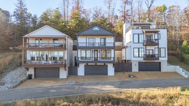 Lake Home For Sale in Savannah, Tennessee