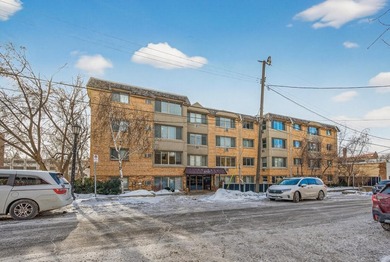 This sunny 1BR/1BA condo includes a heated, underground parking - photo 2
