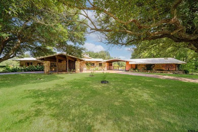 (private lake, pond, creek) Home For Sale in Omaha Texas