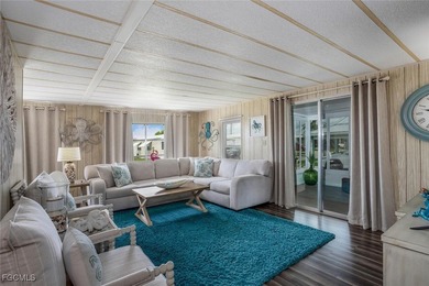 Absolutely adorable, extensively updated and offered partially - photo 10