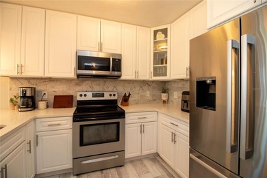 Mid-century modern 2-bedroom, 1-bath home with an attached - photo 12