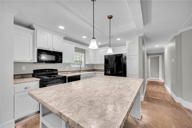 Discover the perfect blend of space, comfort, and country living - photo 13