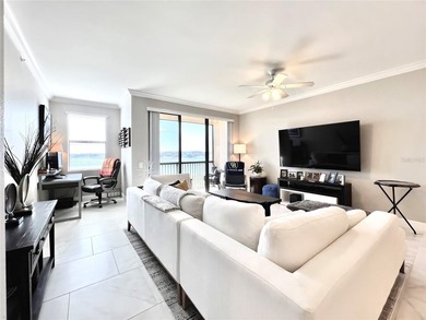 Welcome to the luxurious Siena condos neighboring the - photo 16