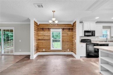 Discover the perfect blend of space, comfort, and country living - photo 17