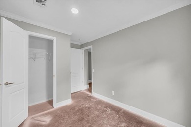 Discover the perfect blend of space, comfort, and country living - photo 36