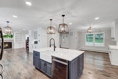 Welcome to 27 4th Ave. Rocky Point, a home that truly checks - photo 5