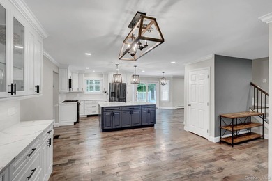 Welcome to 27 4th Ave. Rocky Point, a home that truly checks - photo 7