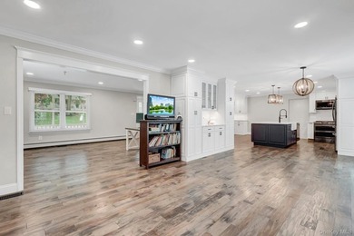 Welcome to 27 4th Ave. Rocky Point, a home that truly checks - photo 9