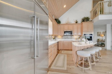 LAKEFRONT LIVING at its FINEST in this CUSTOM-BUILT  home! - photo 8
