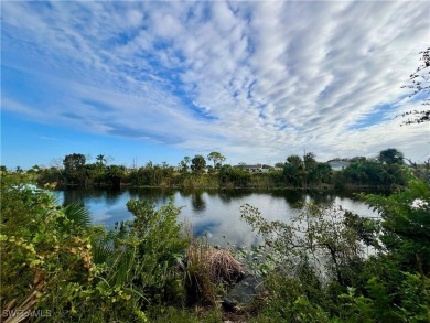 Cape Coral Lakes Area Lot For Sale in Cape Coral Florida