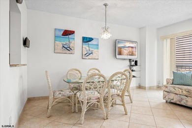 Welcome to luxury living at its finest in this stunning 25-floor - photo 8