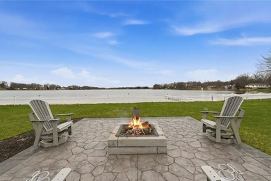 MOTIVATED SELLER! Remodeled home on beautiful NORTH TWIN LAKE! - photo 11