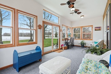 MOTIVATED SELLER! Remodeled home on beautiful NORTH TWIN LAKE! - photo 18